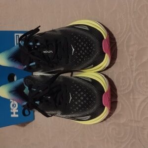 HOKA W CLIFTON 9 GREAT CONDITION